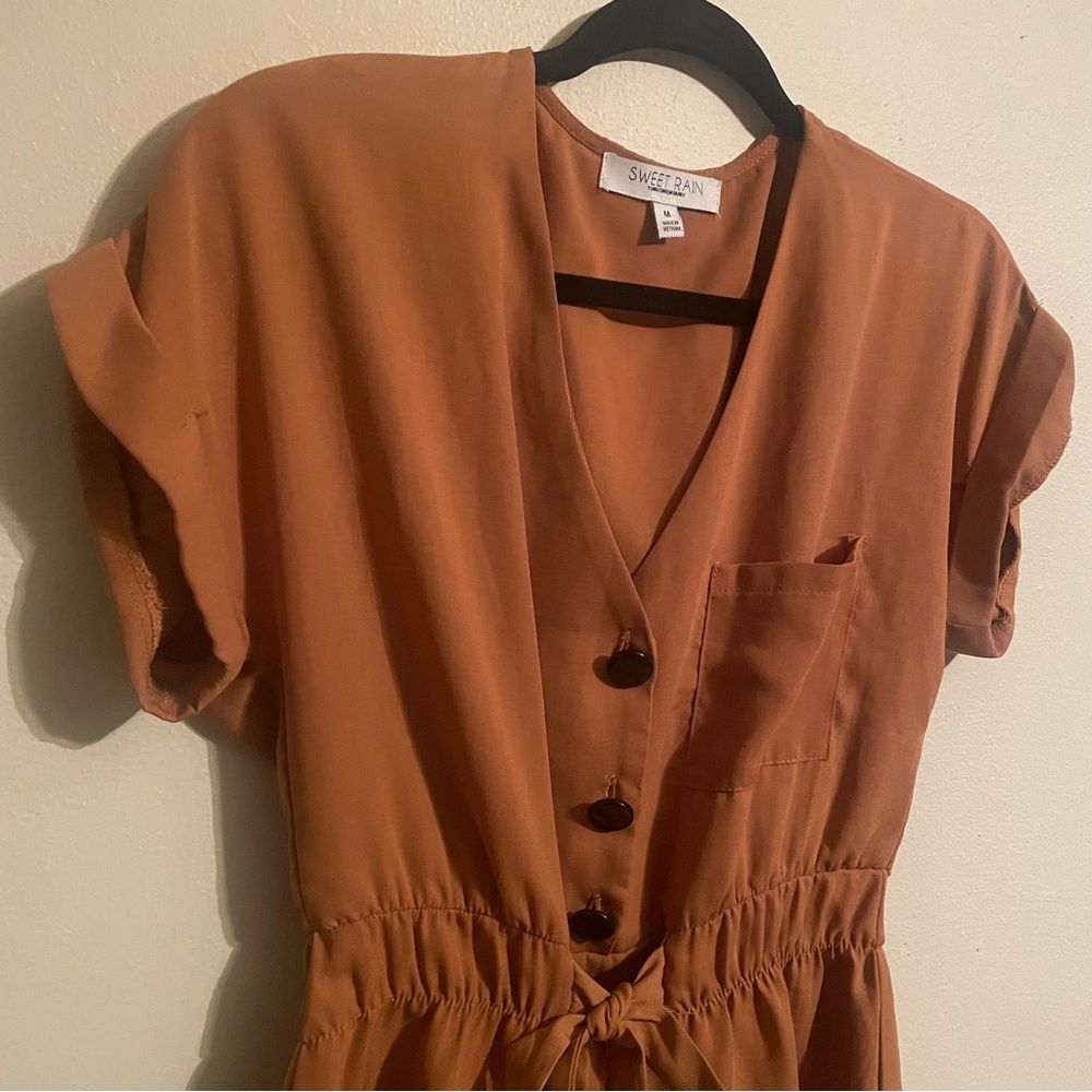 Sweet Rain | Camel Short Sleeve Peplum Camp Shirt | Size M